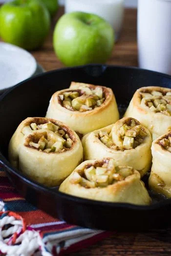 Apple Pie Cinnamon Rolls