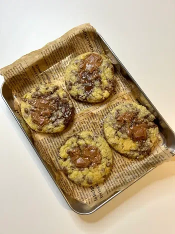 Nutella Stuffed Chocolate Chip Cookies