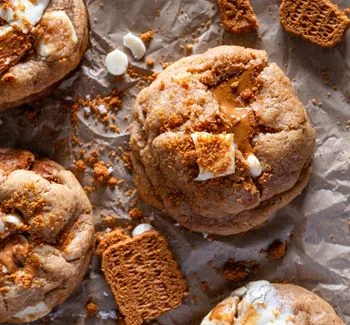 Brown Butter Biscoff Cookies with White Chocolate Chips