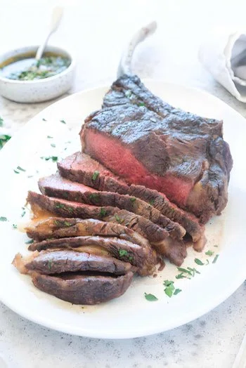 Grilled Tomahawk Steak