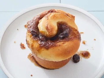 Ninety-Minute Cinnamon Rolls