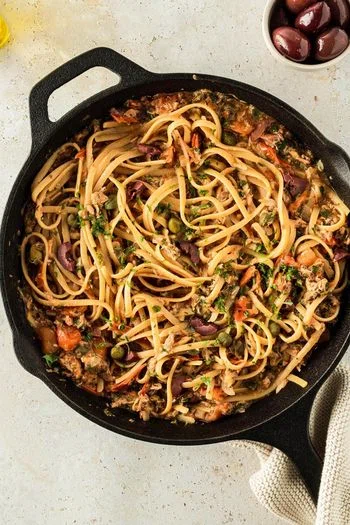 Spaghetti Puttanesca With Tuna