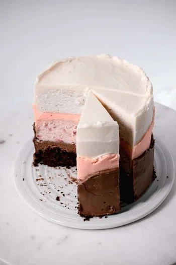 Neapolitan Cake with Swiss Meringue Buttercream