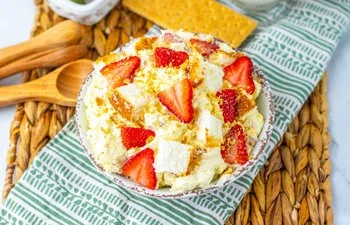 Strawberry Shortcake Fluff Salad