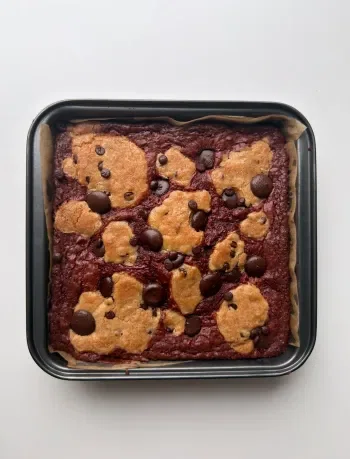 Red Velvet Brookies (Cookie + Brownie)