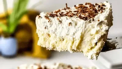Old Fashioned Coconut Cream Pie
