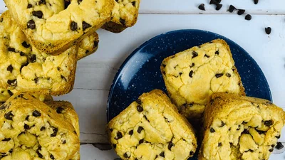 Lazy Chocolate Chip Cookie Bars