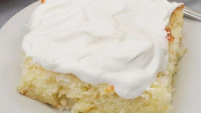 Angel Food Cake with Pineapple