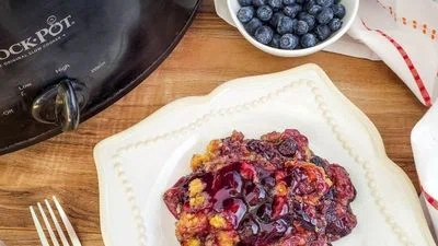 Blueberry Crock Pot Dump Cake