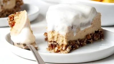 Vegan Mango Cheesecake (No Bake & Raw)