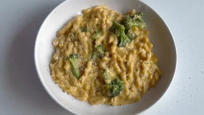 Broccoli Cheddar Pasta