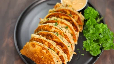 High-Protein Shredded Chicken Mini Tacos