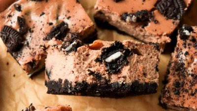 Oreo Nutella Cheesecake Bars