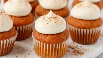 Mini Pumpkin Cupcakes