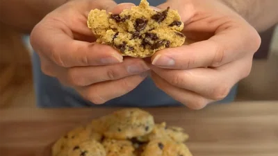 High Protein Chocolate Chip Peanut Butter Cookies