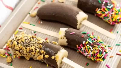 Frozen Bananas in Chocolate