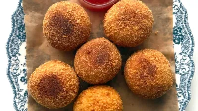 Crab Rangoon Croquette