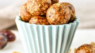 2-Ingredient Peanut Butter Cookie Balls