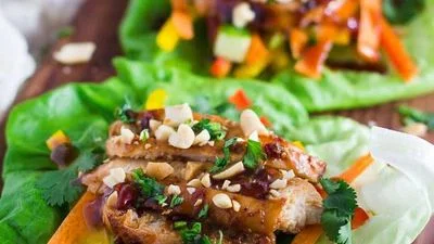 Healthy Thai Chicken Lettuce Wraps