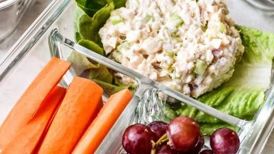 Tuna Salad Lettuce Wraps