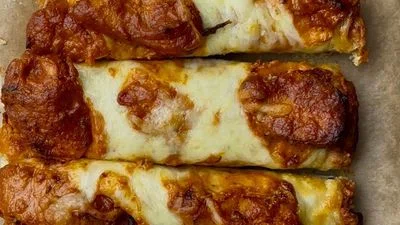 Butter Chicken Garlic Bread