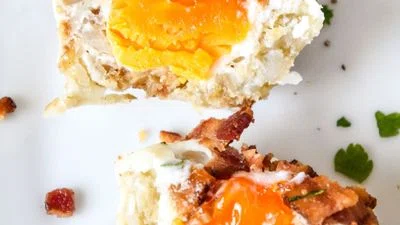 Tater Tot Crust Baked Egg Cups