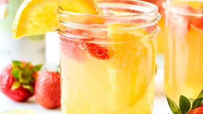 Summer White Wine Sangria