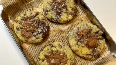 Nutella Stuffed Chocolate Chip Cookies