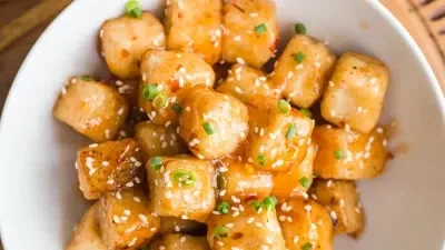 Crispy Tofu with Sweet Chile Sauce
