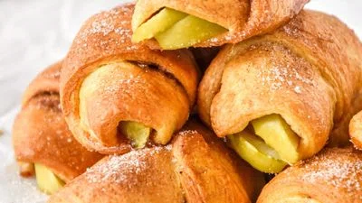 Air Fryer Apple Pie Crescent Rolls