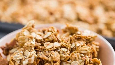 5 Ingredient Peanut Butter Granola
