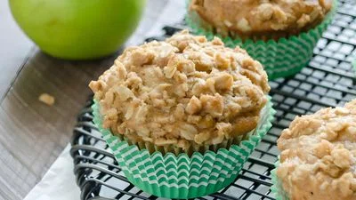 Apple Oatmeal Muffins