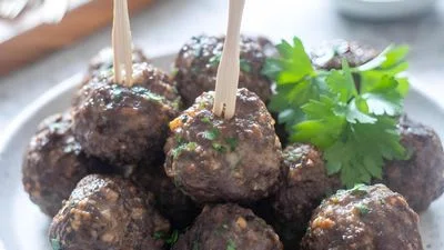 Easy Air Fryer Meatballs