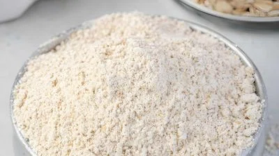 How to Make Oat Flour