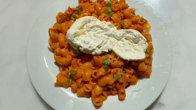 Carbone-Style Spicy Vodka Sauce with Burrata