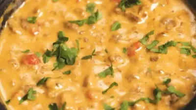 Crock Pot Cheeseburger Dip
