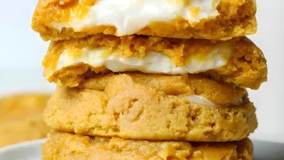 Pumpkin Cheesecake Cookies