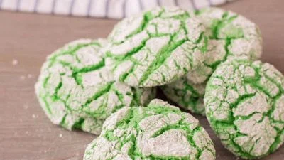 Green Vanilla Crinkle Cookies