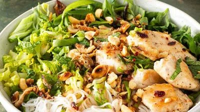 Vietnamese Rice Noodle Salad