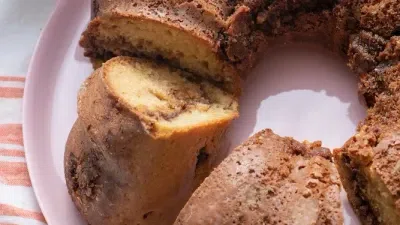 Cinnamon Streusel Coffee Cake