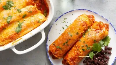 Easy 5-Ingredient Chicken Enchiladas