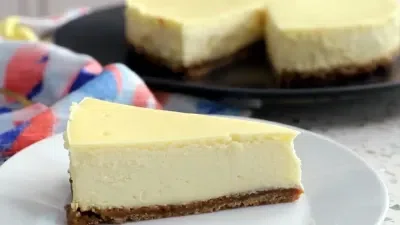 Simple New York-Style Cheesecake