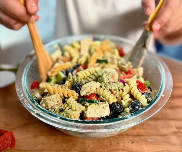 High-Protein Low-Calorie Chicken Pasta Salad cover
