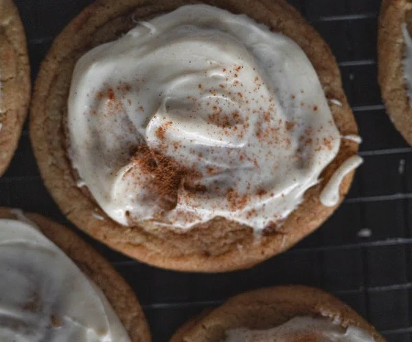 Brown Butter Cinnamon Roll Cookies cover