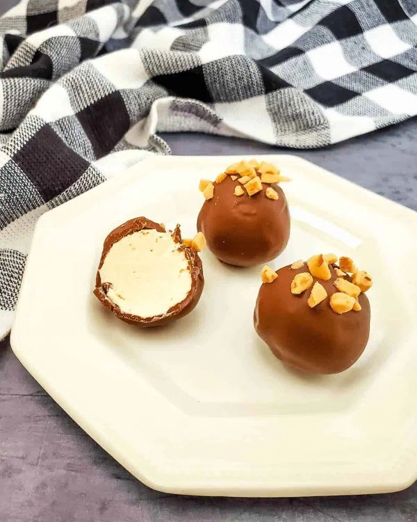 Toffee Cheesecake Bites cover
