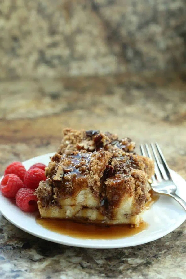 Cinnamon Roll French Toast Bake with Streusel Topping cover