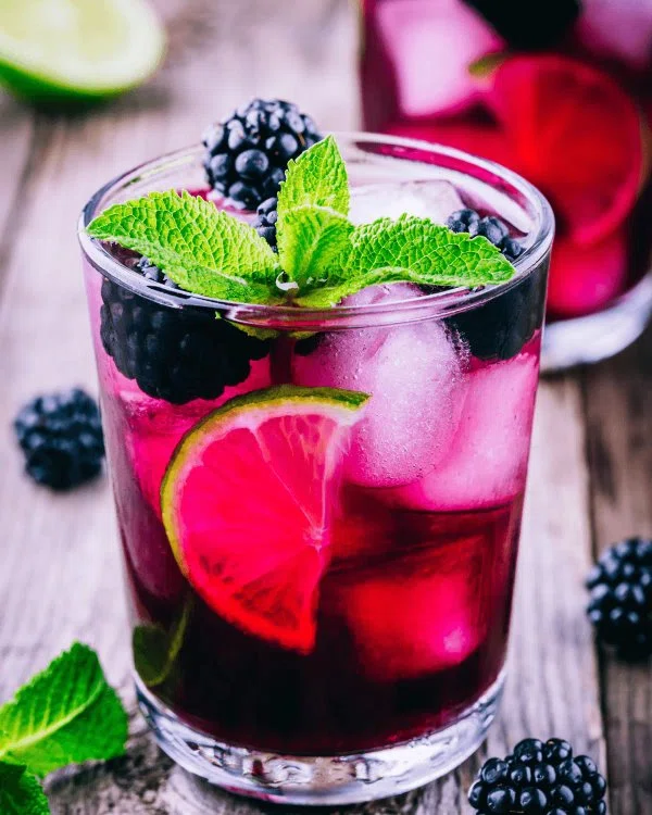 Blackberry Bourbon Smash cover