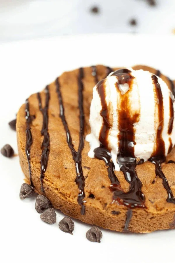 Air Fryer Pizookie cover
