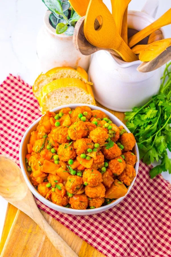 Slow Cooker Meatball Stew Recipe cover