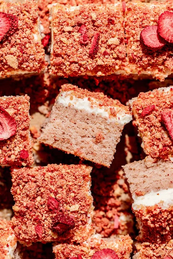 Strawberry Crunch Cake cover